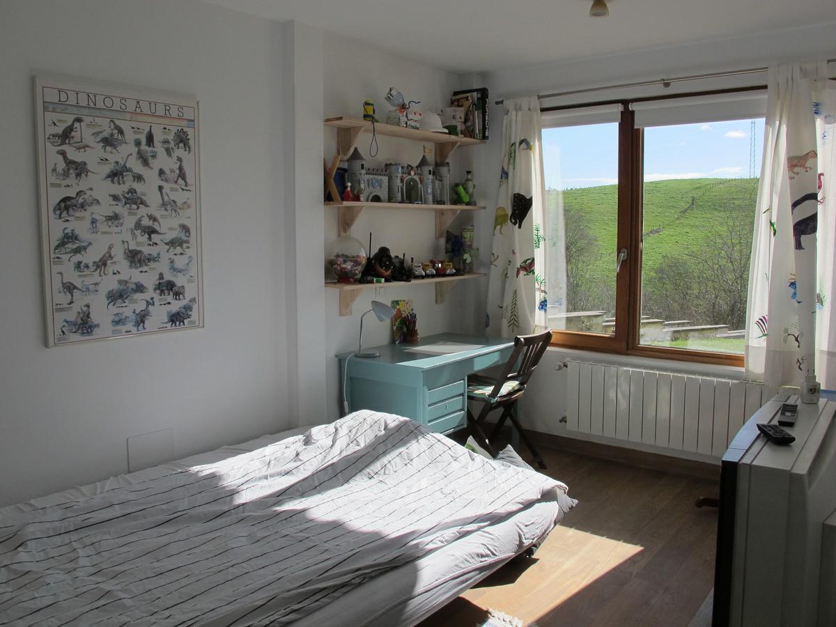 Welcoming Holiday Home in Villaverde de Pontones with Garden Buitenkant foto