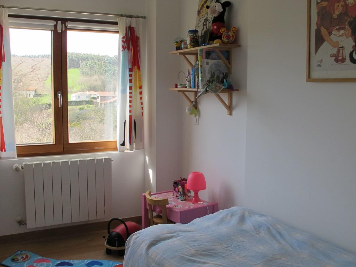 Welcoming Holiday Home in Villaverde de Pontones with Garden Buitenkant foto